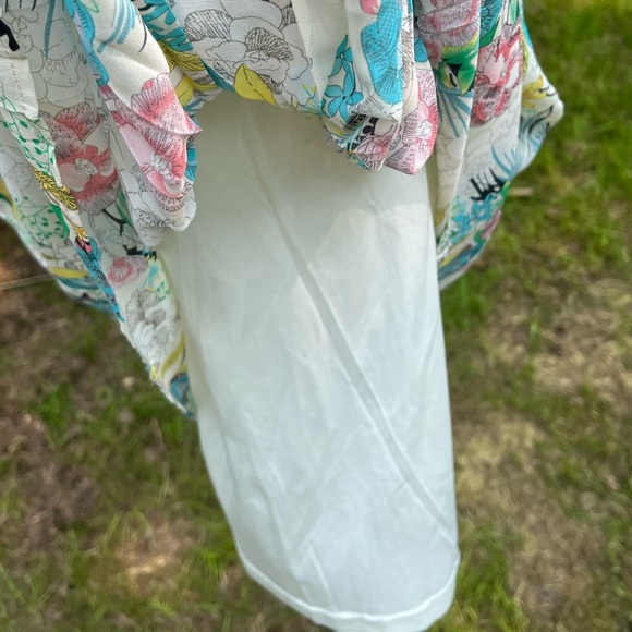 EUC DR2 WATERCOLOR FLORAL CHIFFON DRESS - Picture 7 of 9